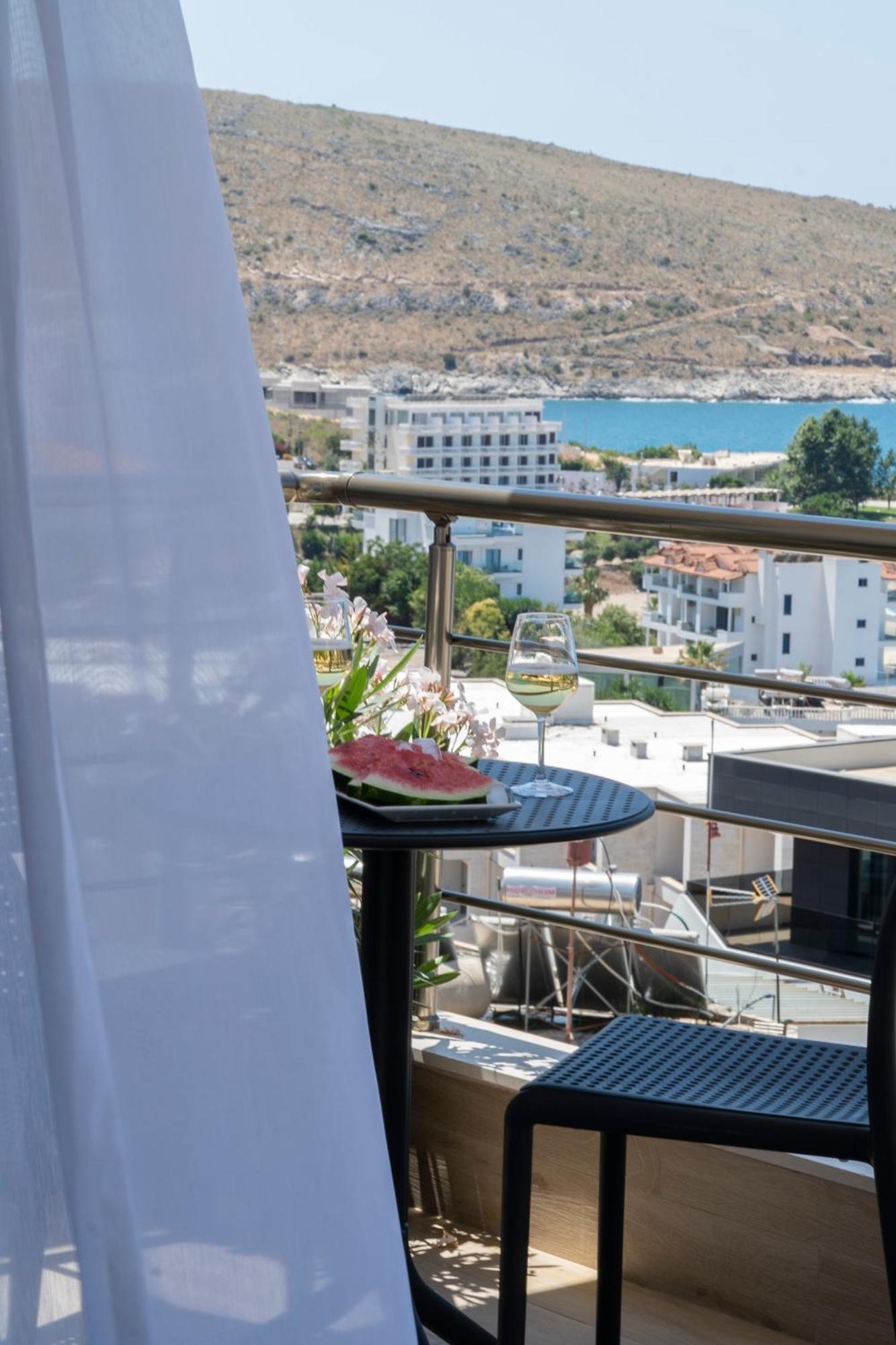 Mateo Apartments Sarande Exterior photo